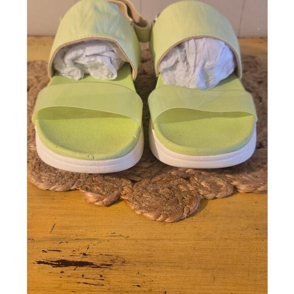 Vionic Karleen Vibrate Green Ankle Strap Ladies US 8 - Picture 3 of 8